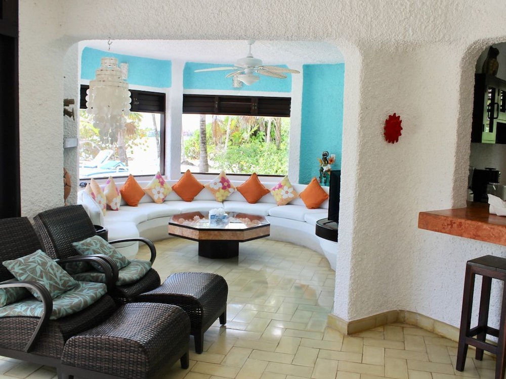 Villa, 4 Bedrooms photo 2