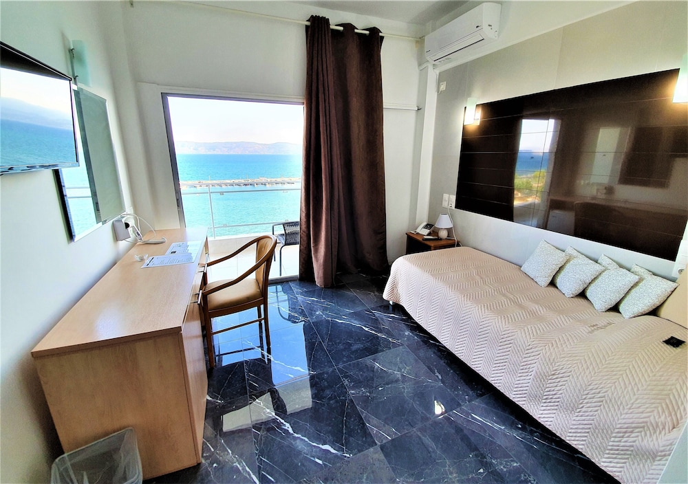 Suite, Sea View photo 3