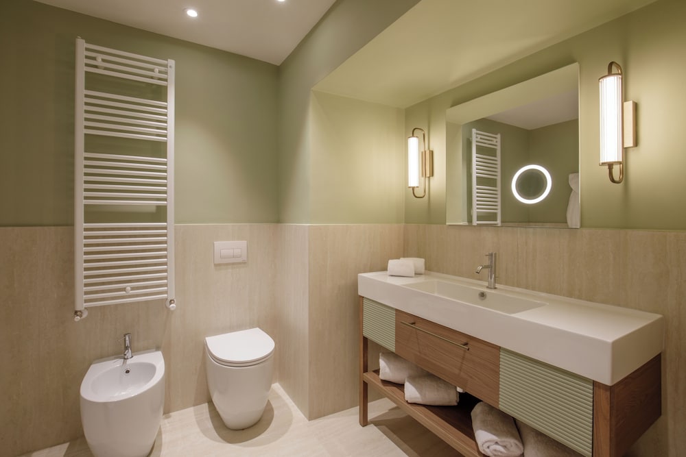 Junior Suite, 1 King Bed