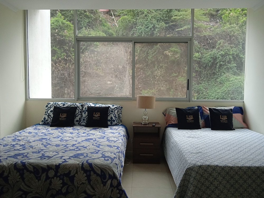 Family Apartment, 2 Bedrooms, Kitchen, Hill View (2 Bedrooms with 3 Beds) photo 3
