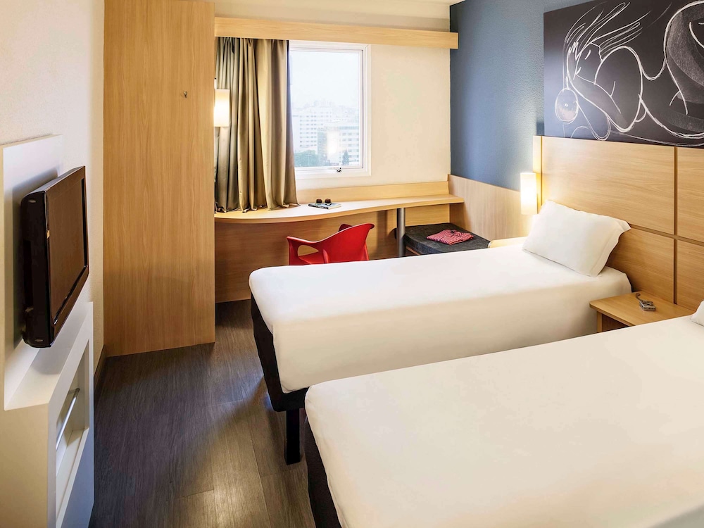Standard Twin Room, 1 Double Bed photo 2