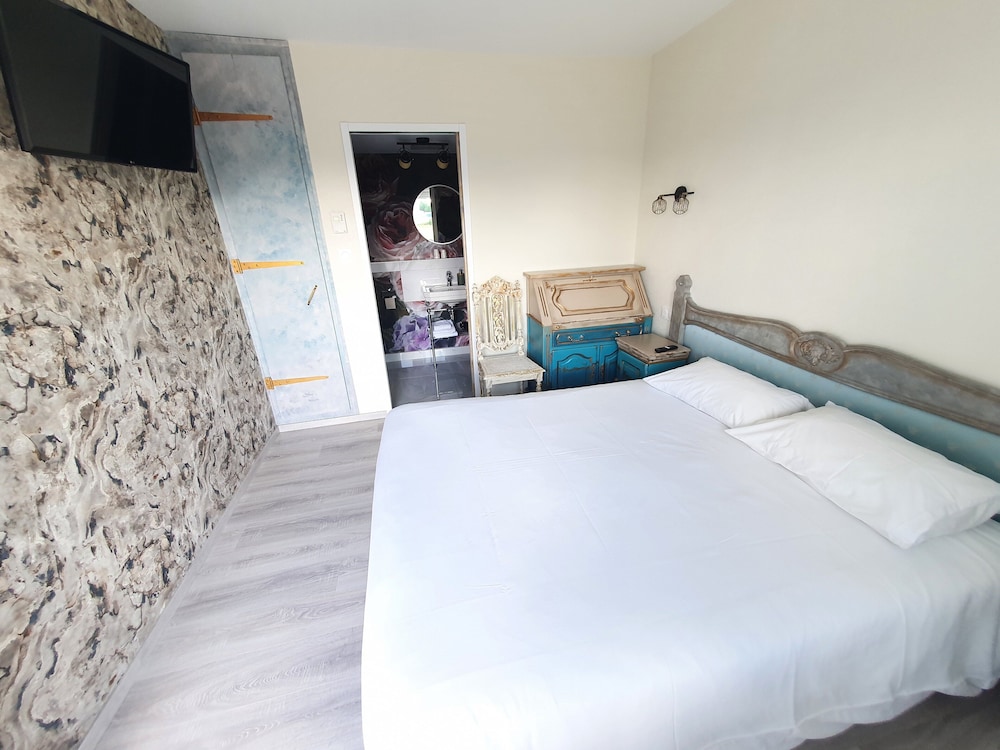 Superior Double Room - Photo 1