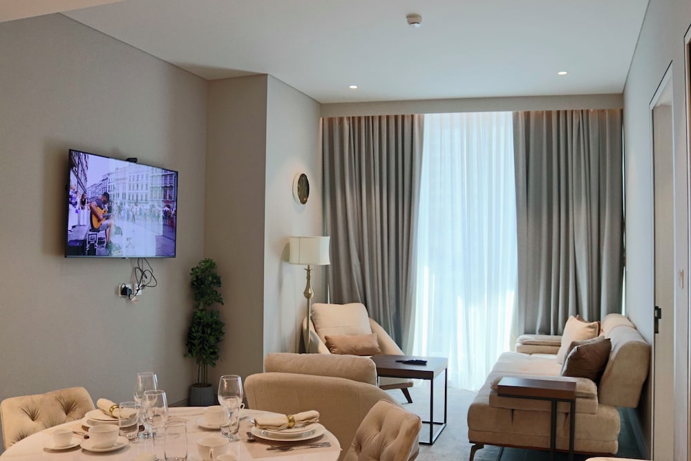 Signature Apartment photo 3