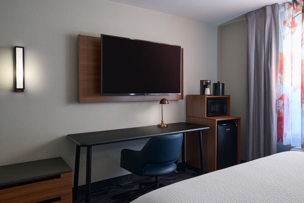 Room, 2 Queen Beds - Photo 2