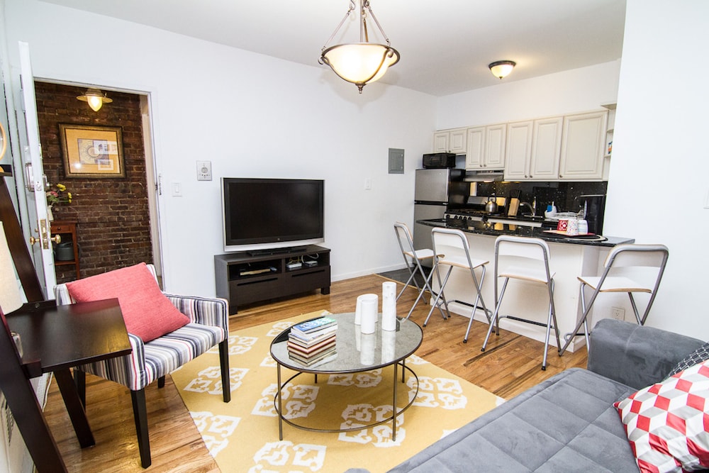 Family Apartment, 1 Queen Bed with Sofa bed, Kitchenette photo 2