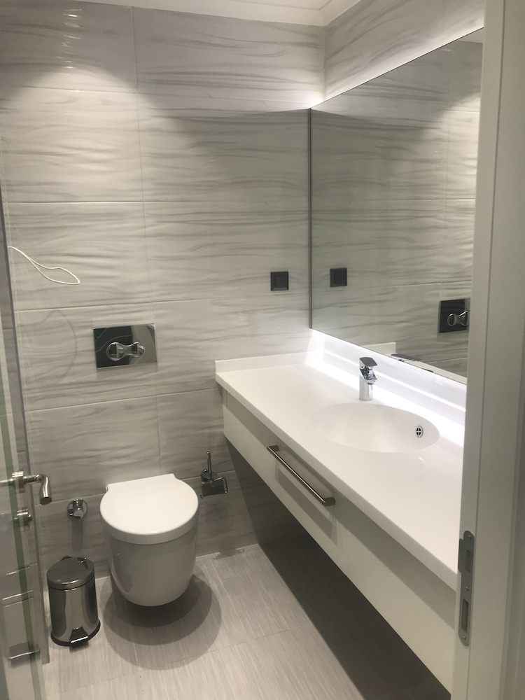 Deluxe Double Room - Photo 19