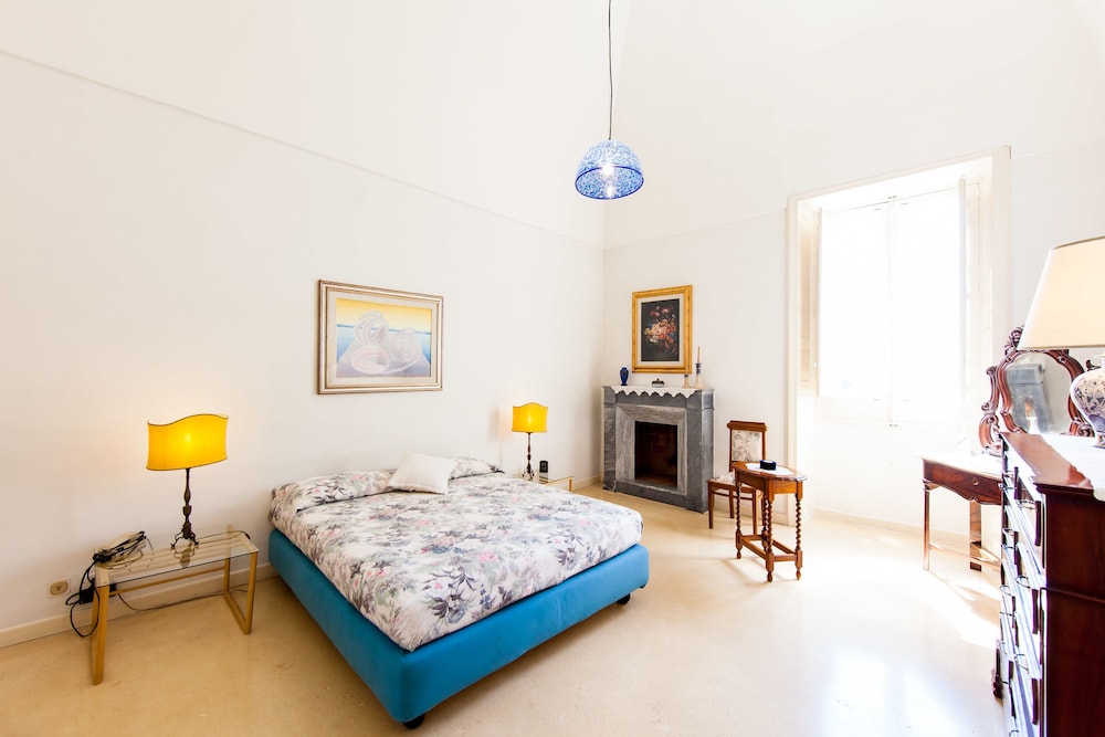 Double Room, Pool Access photo 1