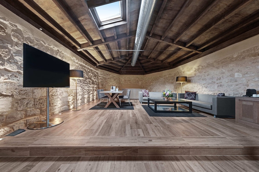 Suite (Suite Tesoro) photo