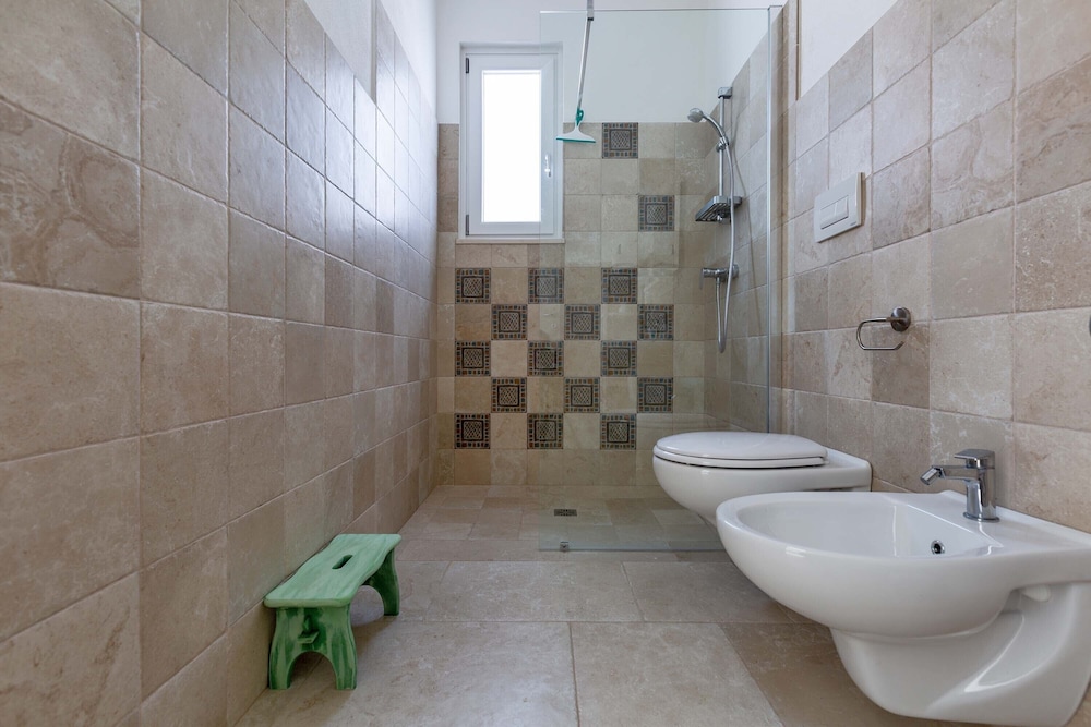 Villa photo 2