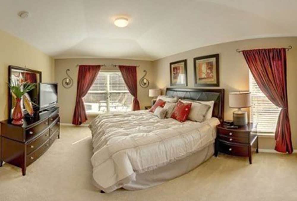 Villa photo 1
