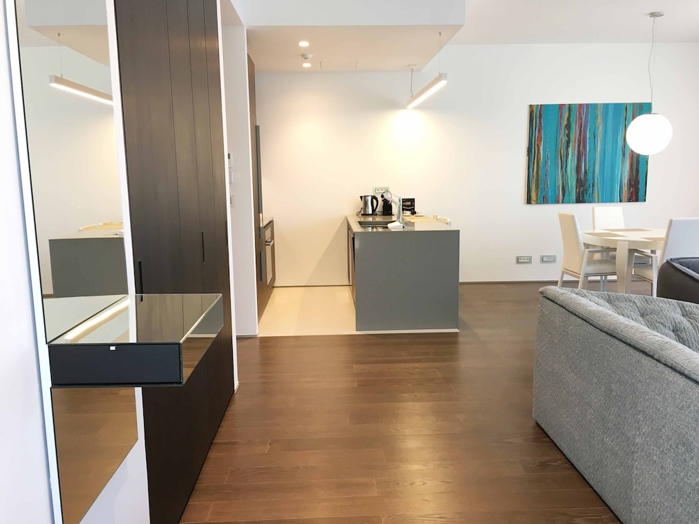 Apartment, 4 Bedrooms, Sea View, Garden Area photo 3