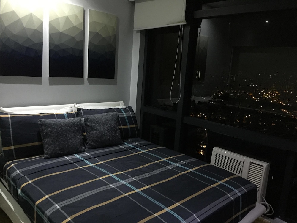 One Bedroom photo 2