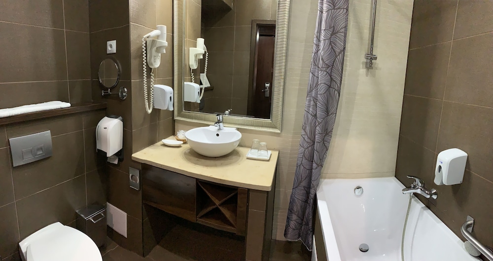 Superior Double or Twin Room - Photo 6