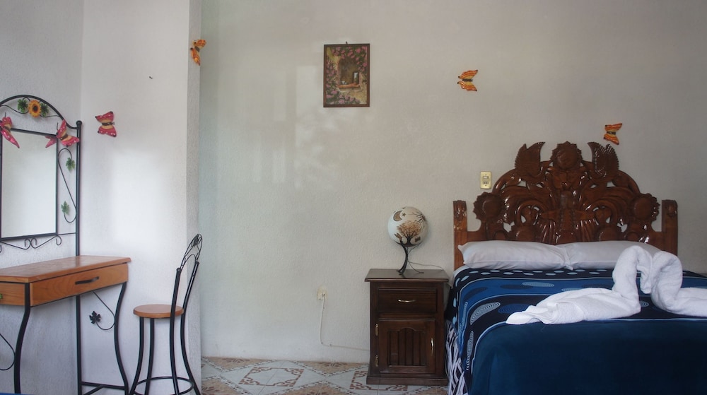 Standard Quadruple Room, 2 Double Beds photo 2