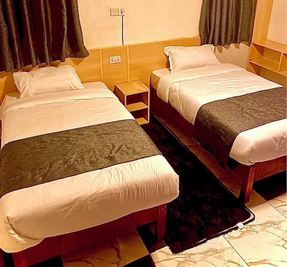 Deluxe Twin Room, City View