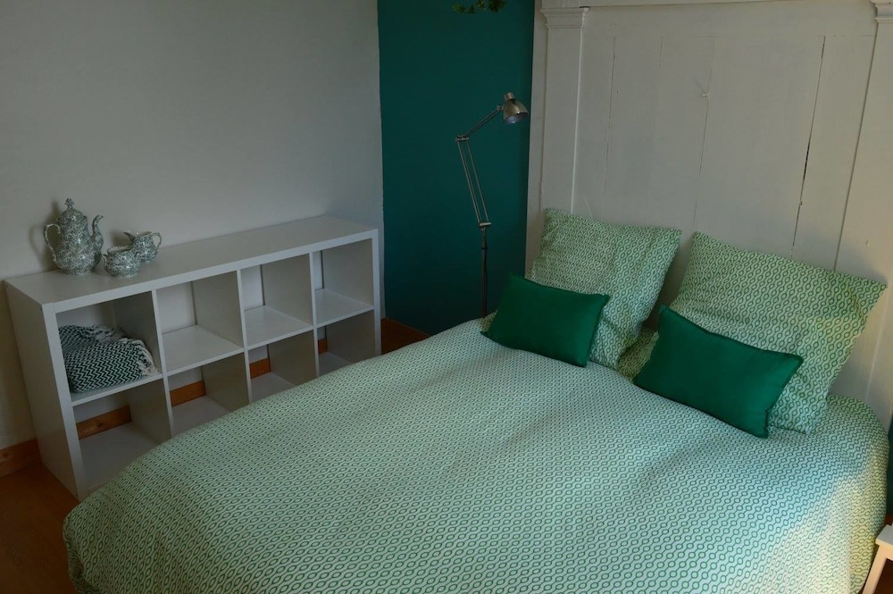 Double Room (Bassigeau)