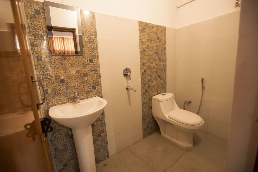 Deluxe Queen Room photo 2
