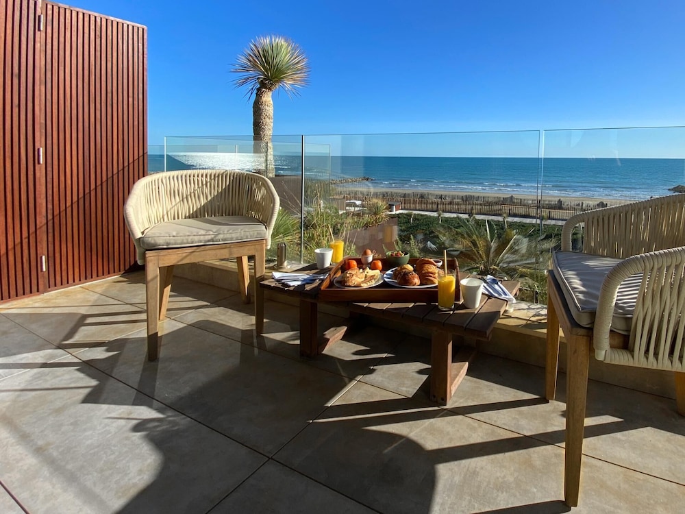 Standard Room, 1 Queen Bed, Sea View - Photo 19