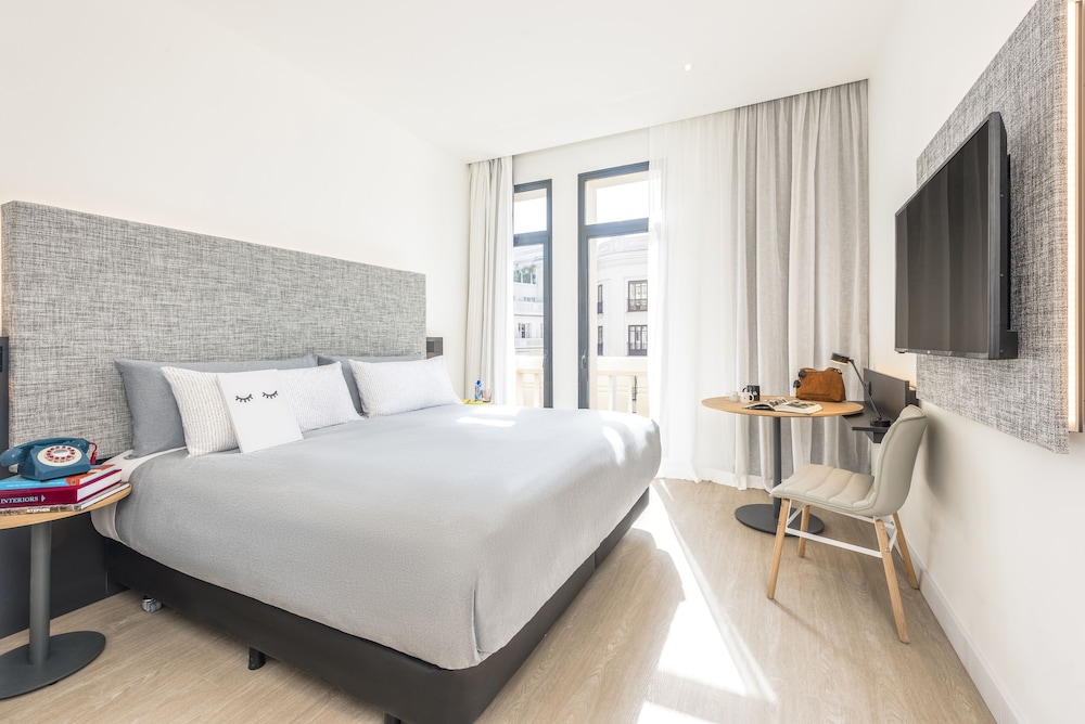 The Innside Room Gran Via View