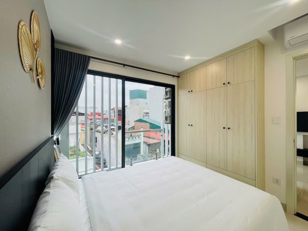 Family Apartment, Balcony, City View