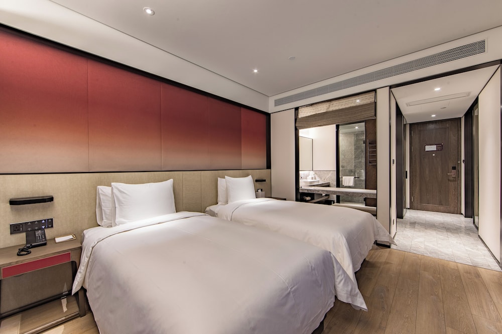 Business Double or Twin Room, City View