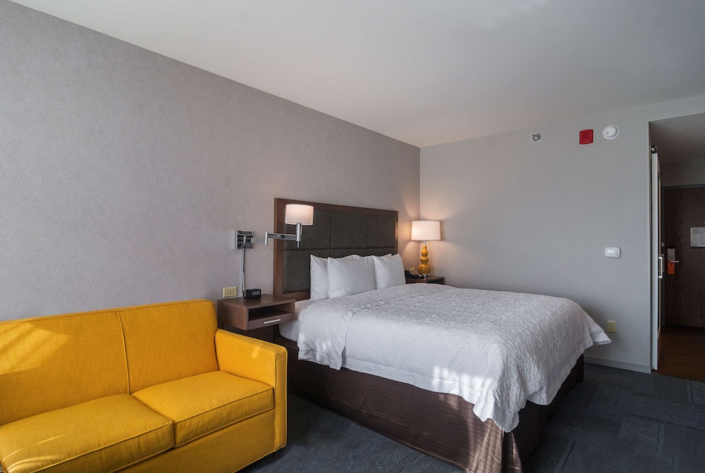 Room, 1 King Bed with Sofa bed, Non Smoking, Refrigerator