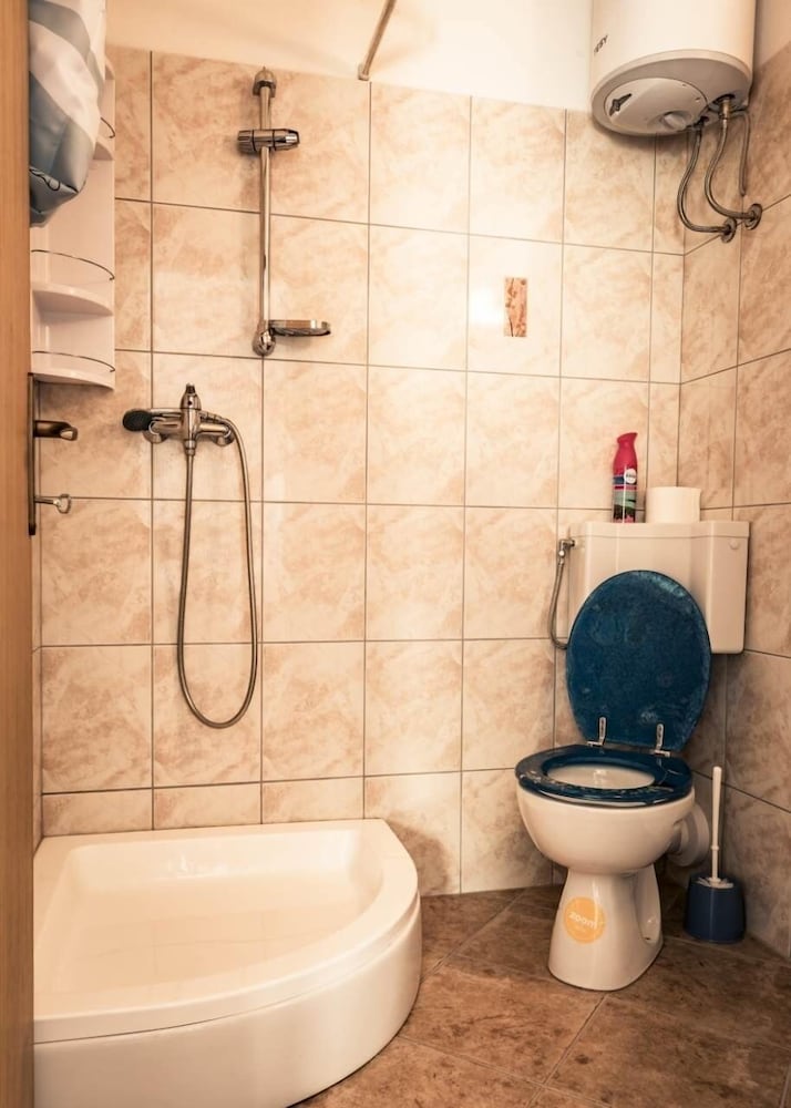 Studio (Toma - 5m from the sea with parking -)