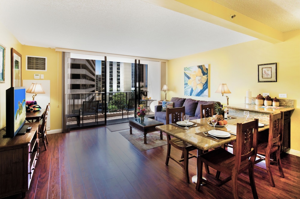 Design Apartment, 1 King Bed with Sofa bed, Balcony, City View (1 Bedroom)