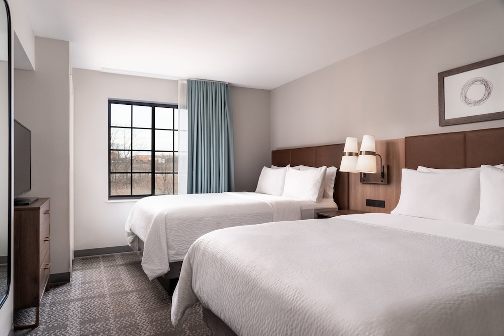 Suite, Multiple Beds - Photo 4