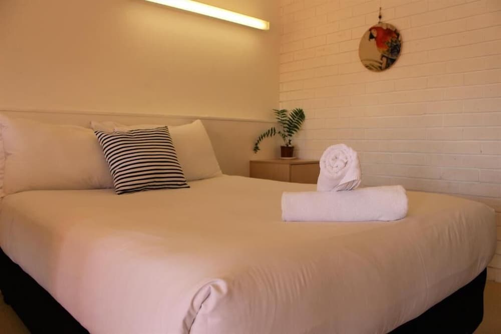 Queen Room photo 3