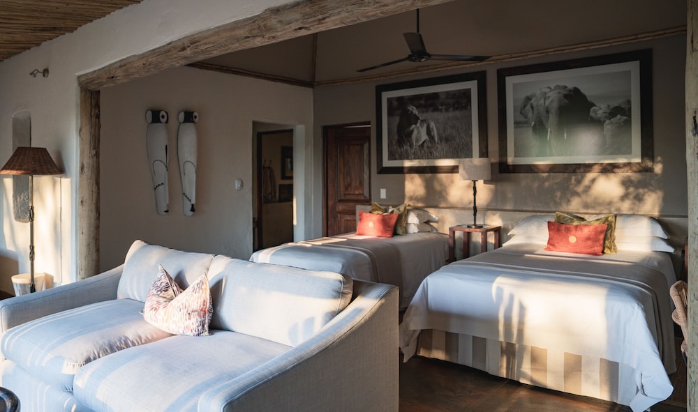Luxury Suite photo 1