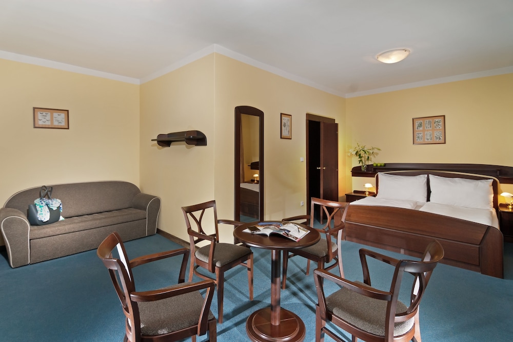 Comfort Double Room, 1 Bedroom, Hill View photo 3