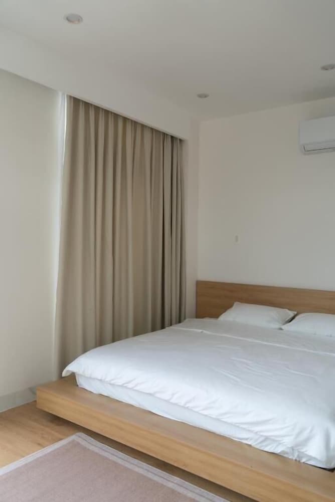 Deluxe Room, Balcony photo 3