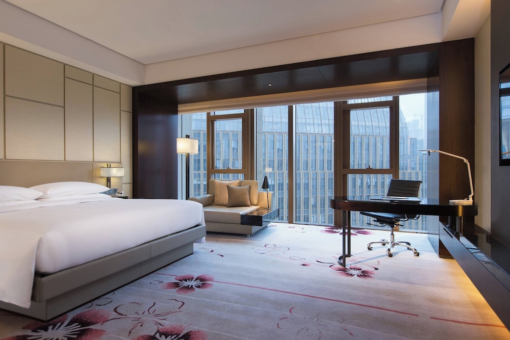 Deluxe Room, 1 King Bed