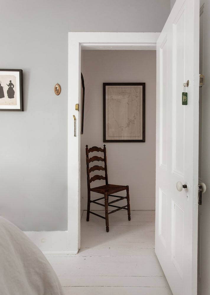 Comfort Room photo 3
