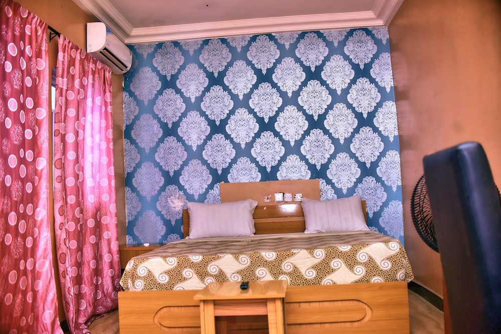 Standard Double Room photo 3