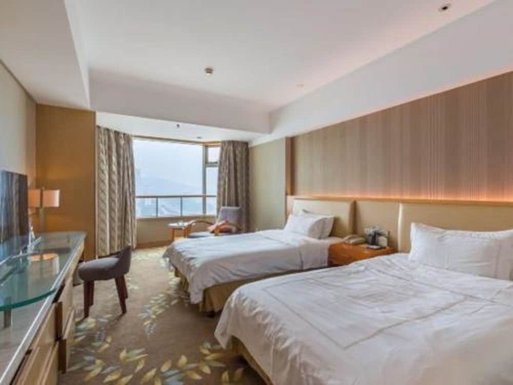 Selected City View Twin Room photo 2