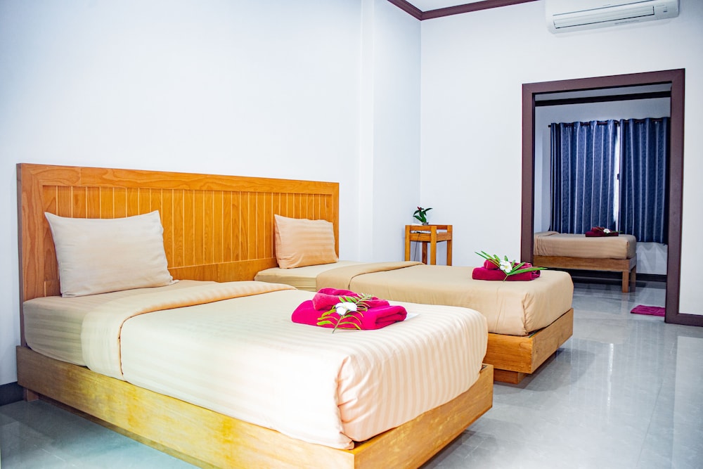 Standard Triple Room - Photo 1