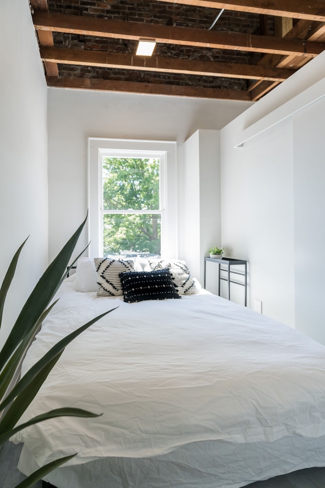 Luxury Apartment photo 3