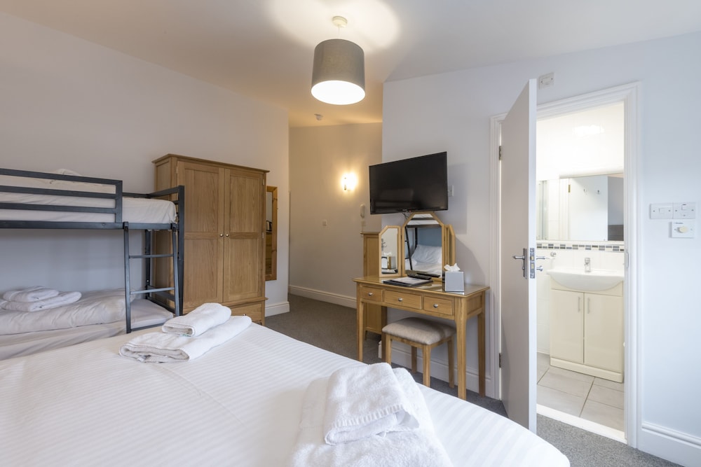 Family Room, Multiple Beds, Non Smoking photo 3