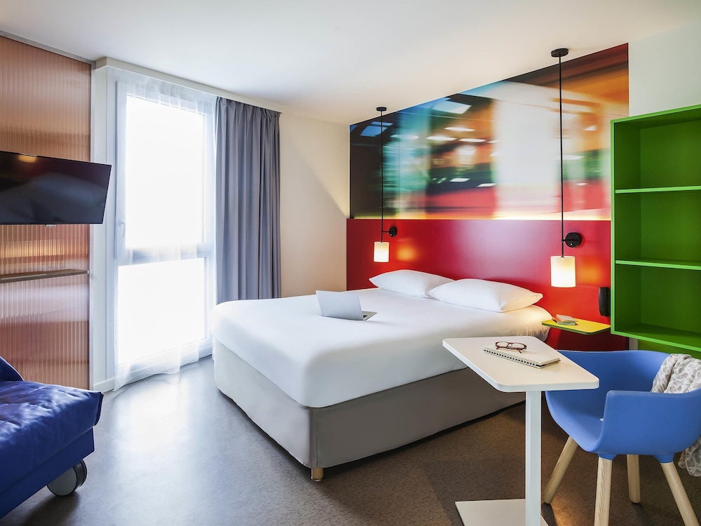 Standard Suite, Multiple Beds (Family)