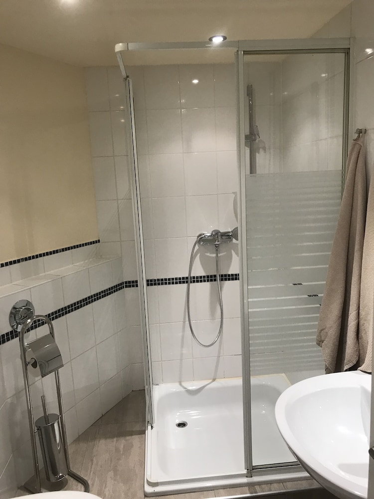 Standard Double Or Twin Room photo 3