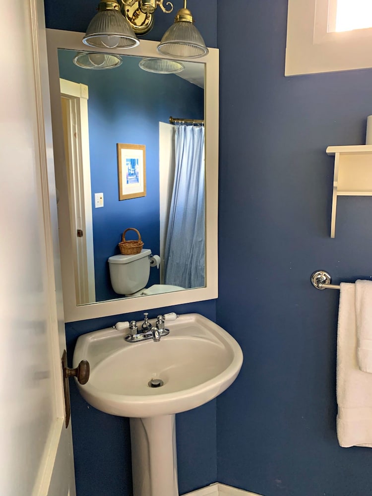 Deluxe Room (Profile) photo 3
