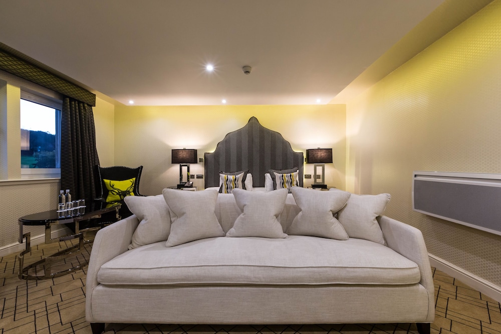 Junior Suite, 1 King Bed, Non Smoking - Photo 2