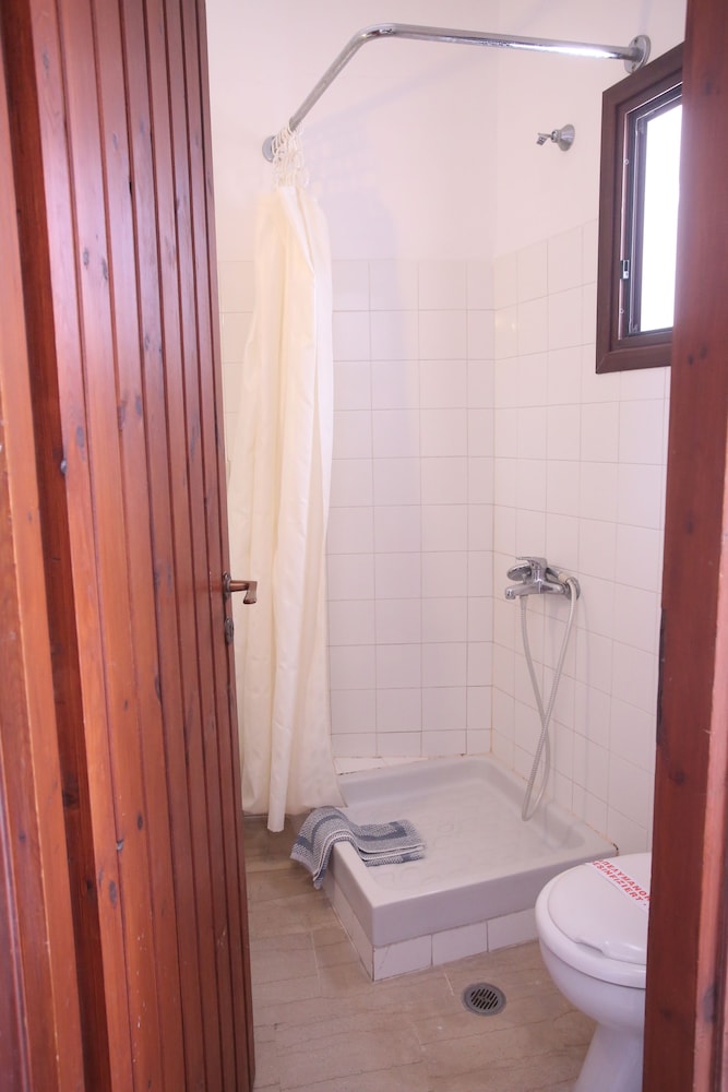 Standard Triple Room photo 2