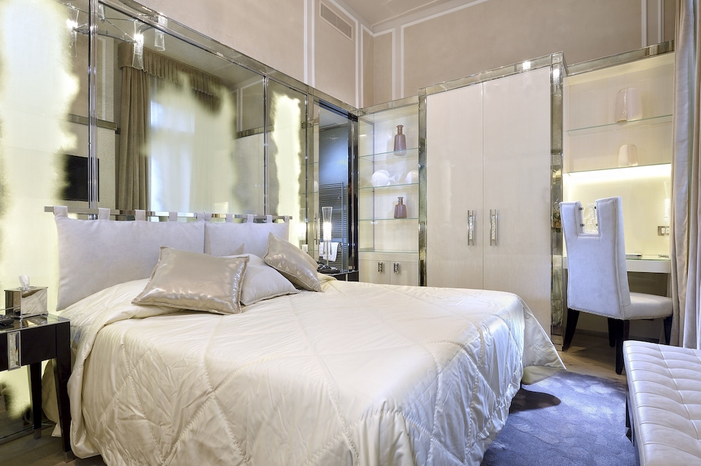 Available room