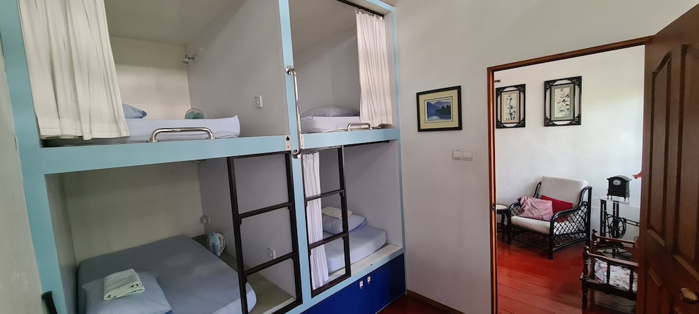 Deluxe Shared Dormitory, Mixed Dorm, Non Smoking (1 Bed in 4 Beds) photo 3