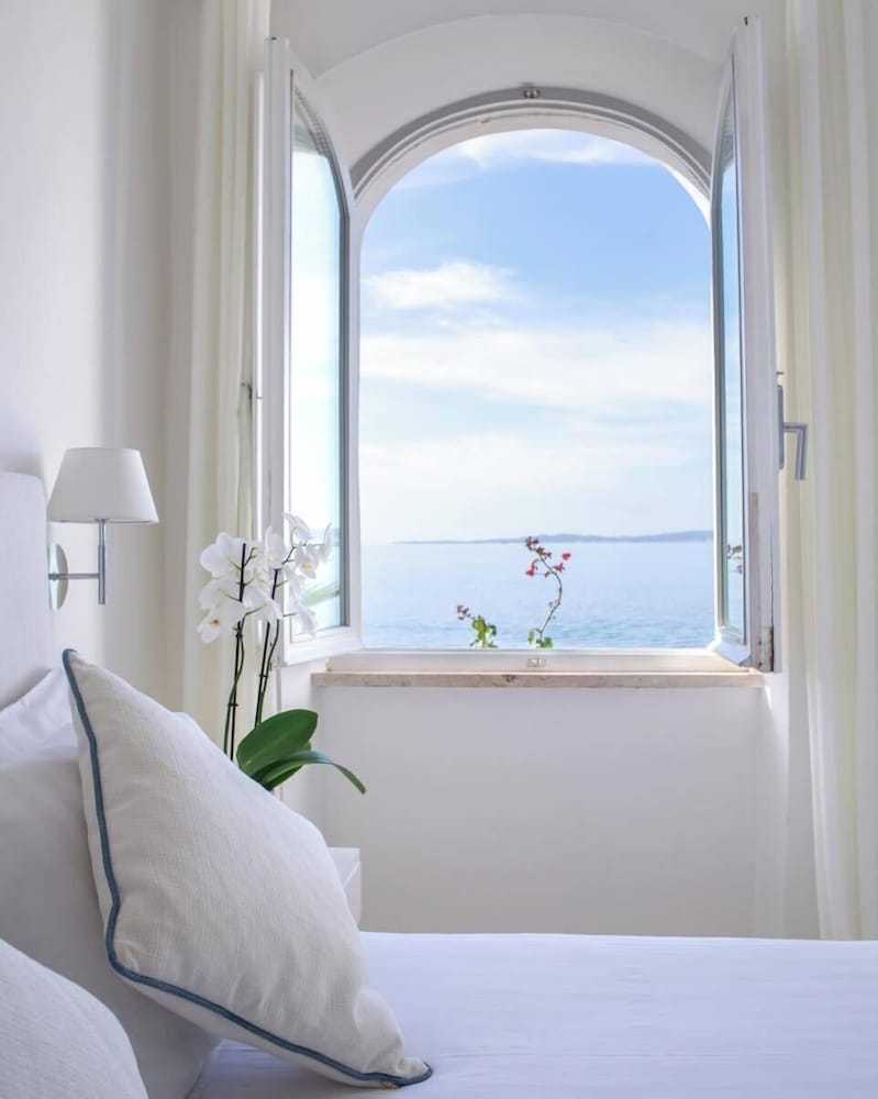 Superior Double Room, Balcony, Sea View photo 3