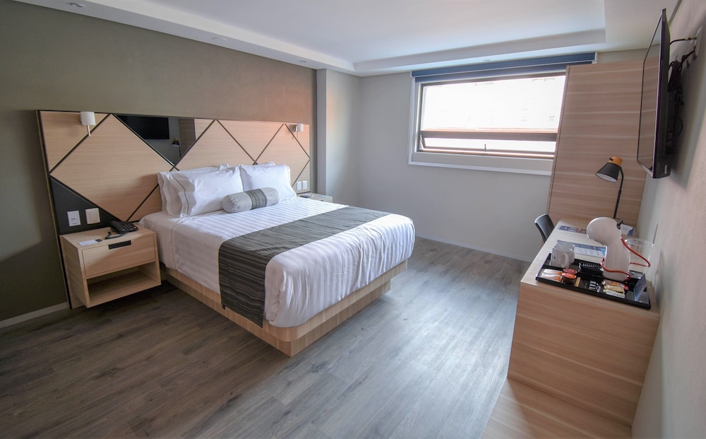 Premier Double Room - Photo 12