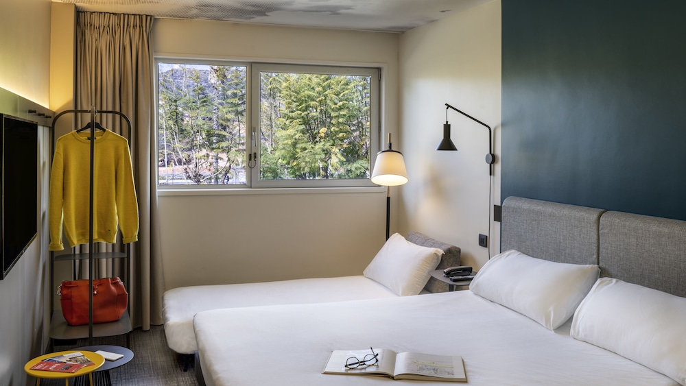 Standard Double Room, Multiple Beds